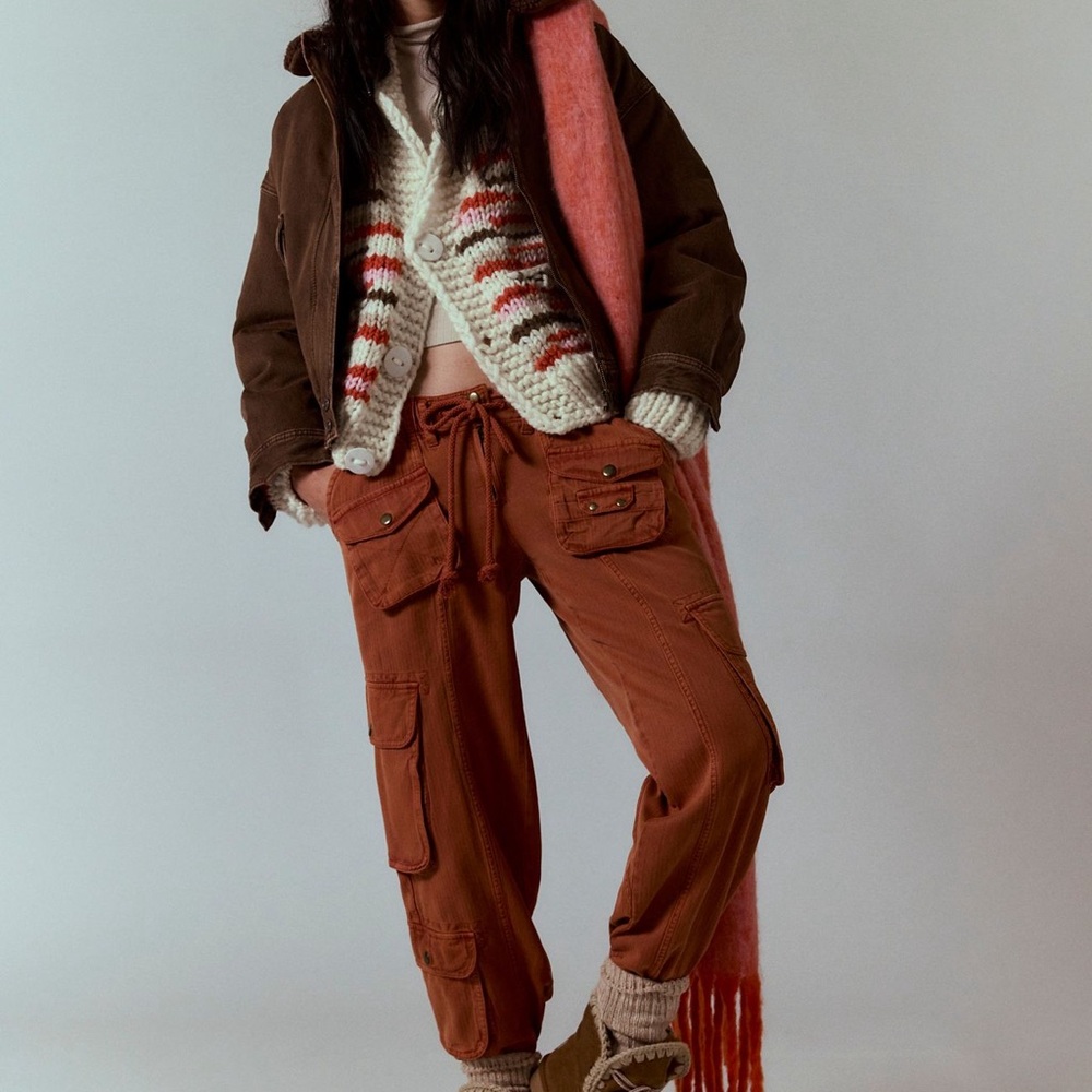 We The Free Tahiti Cargo Pants - Cinnabae - Size M - NWT